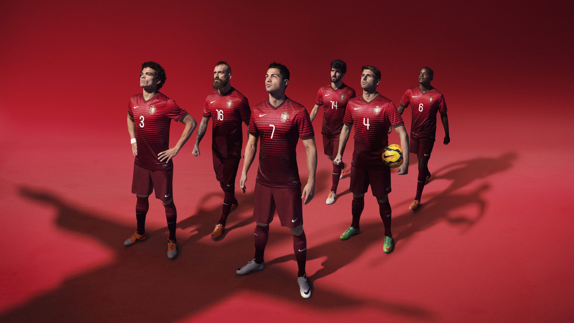 绿茵惊雷,爱尔兰一波带走韩国,库尔图瓦神灯点燃欧洲之夜