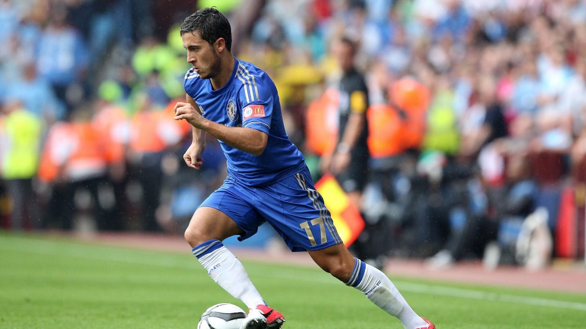 开云下载-双线征服，格列兹曼从万达大都会驶入F1赛道，演绎体育跨界统治力