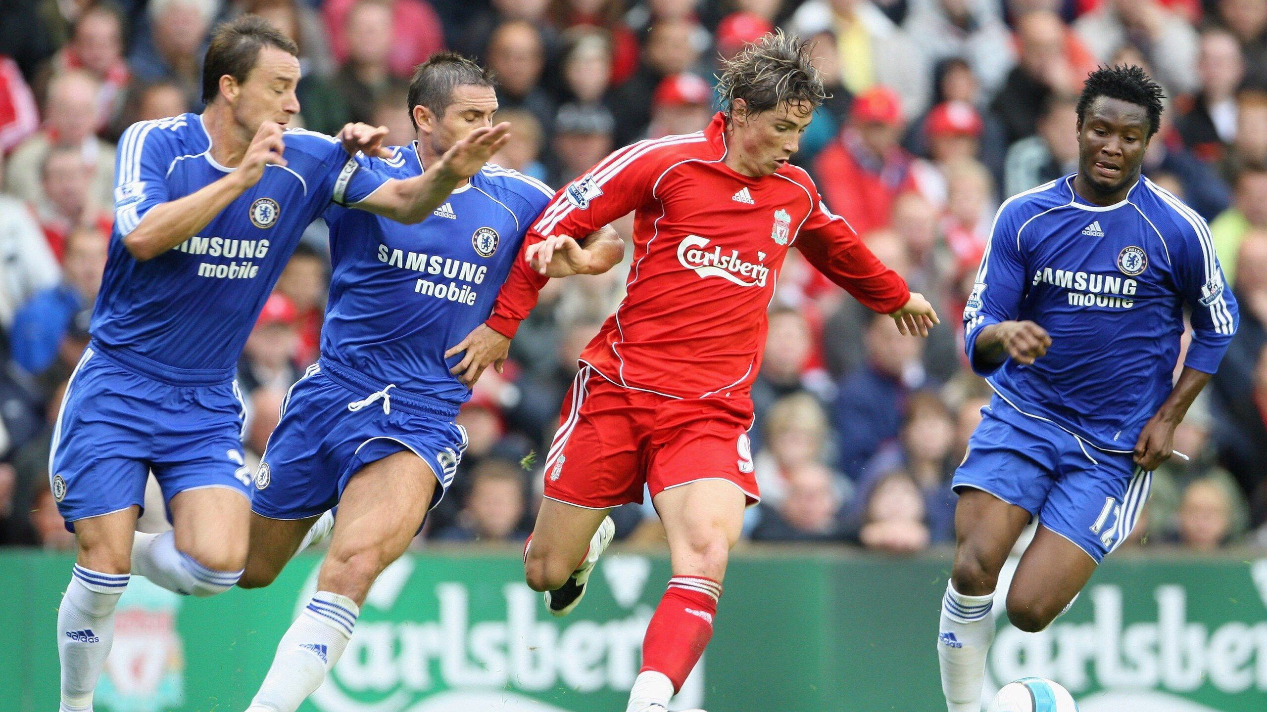 赛道上的双重奏鸣，哈斯车队战术碾压红牛二队，维斯塔潘领衔红牛主队强势夺冠